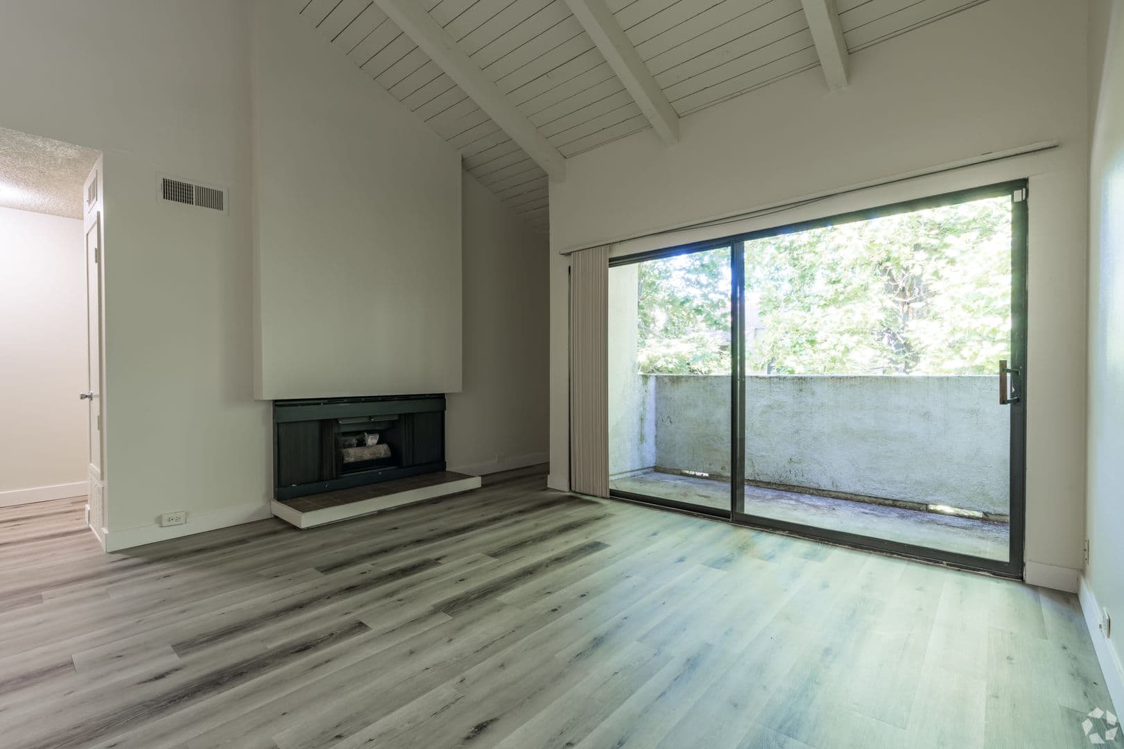 Governors Square Apartments 15 of 114