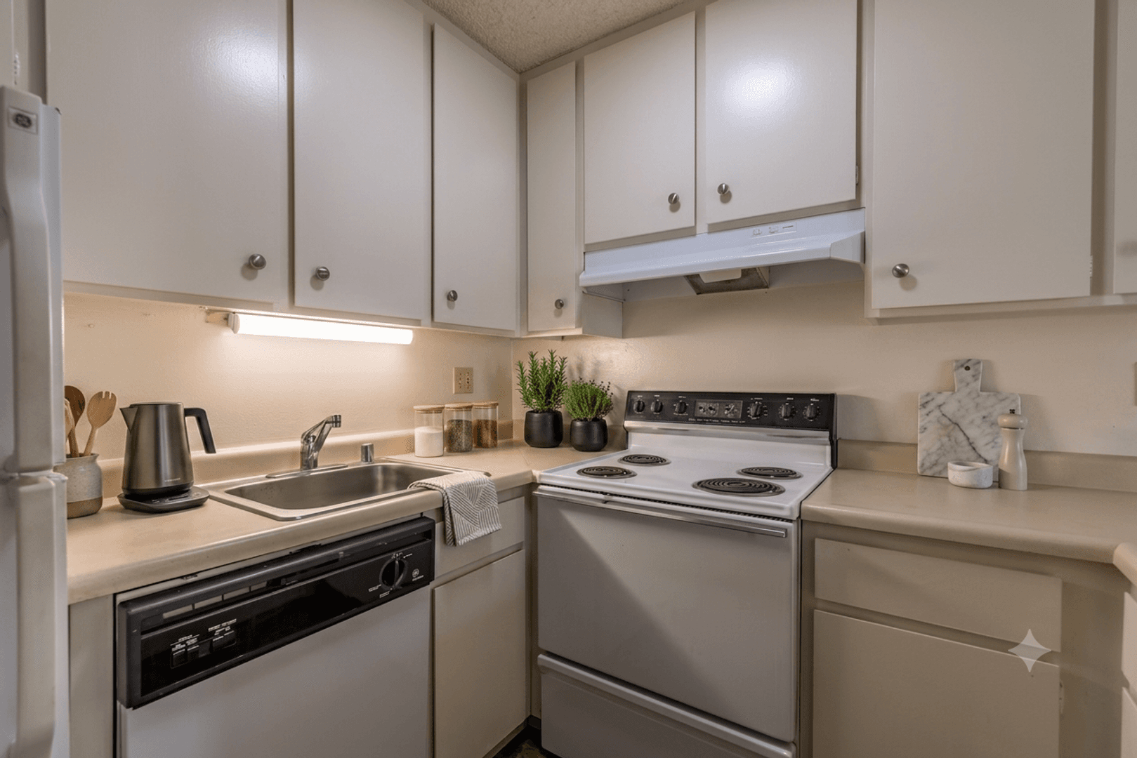 Governors Square Apartments 3 of 4