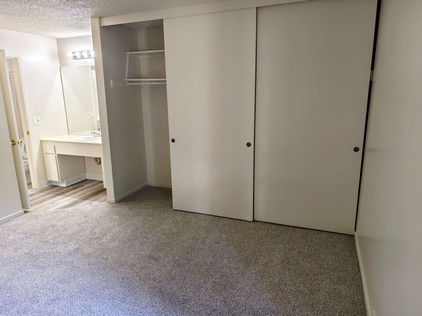 Governors Square Apartments 10 of 12