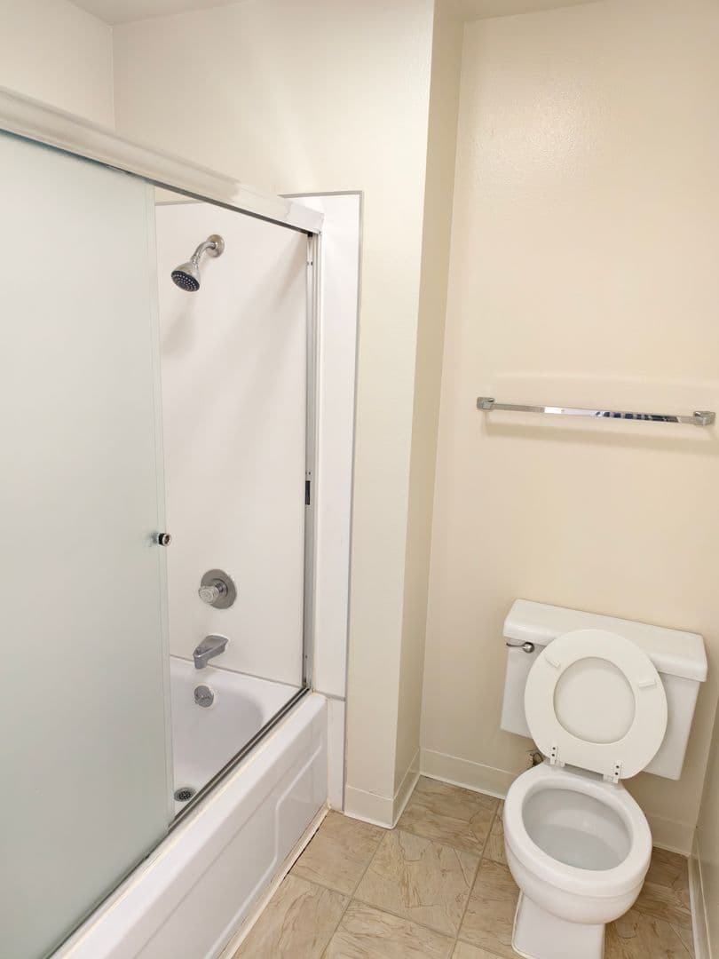 Governors Square Apartments 10 of 24