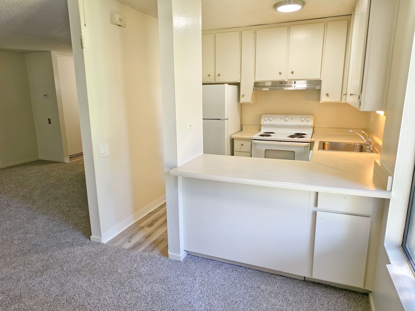 Governors Square Apartments 52 of 114