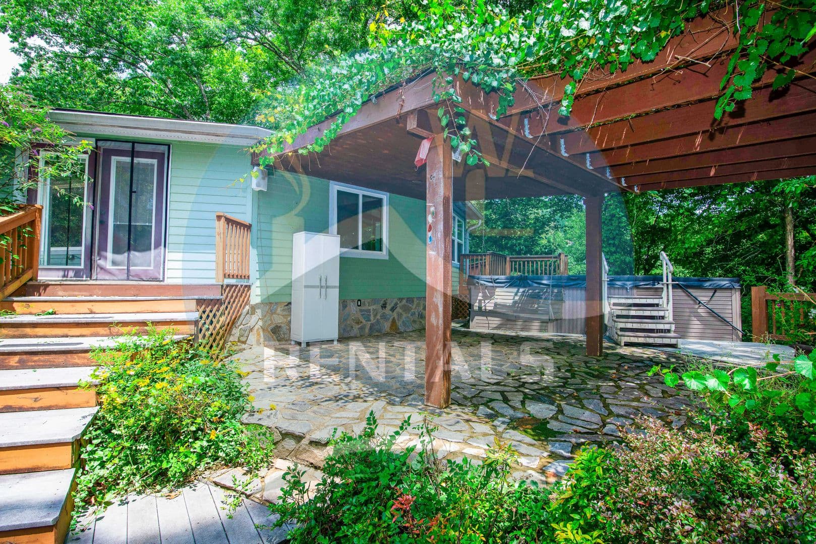 Your Own Mountain Retreat! Amazing 2 bedroom duplex home in Whittier in the Iris Cove Community $1850 a month year-long lease 15 of 23