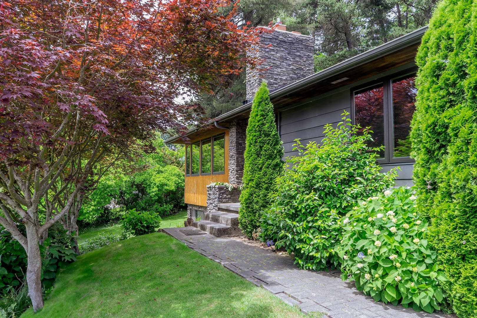 Miner Way House 2 of 32