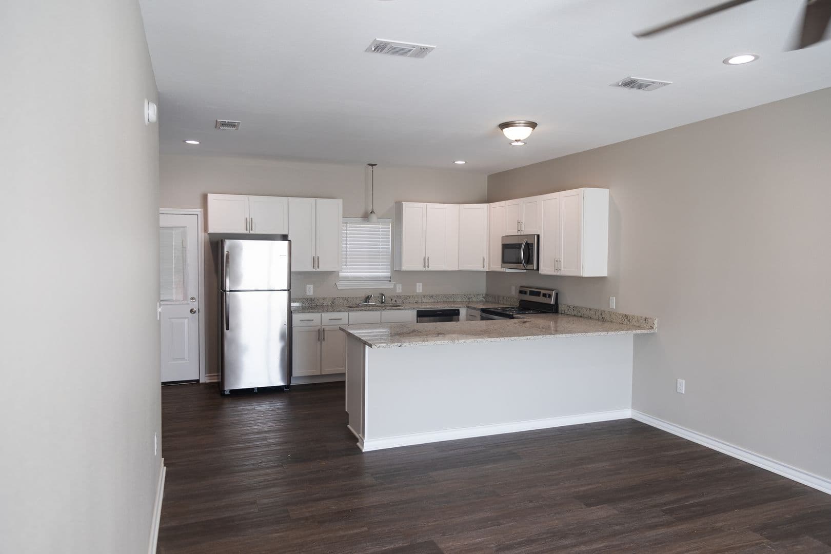 330 N. Pecan Townhomes 4 of 12