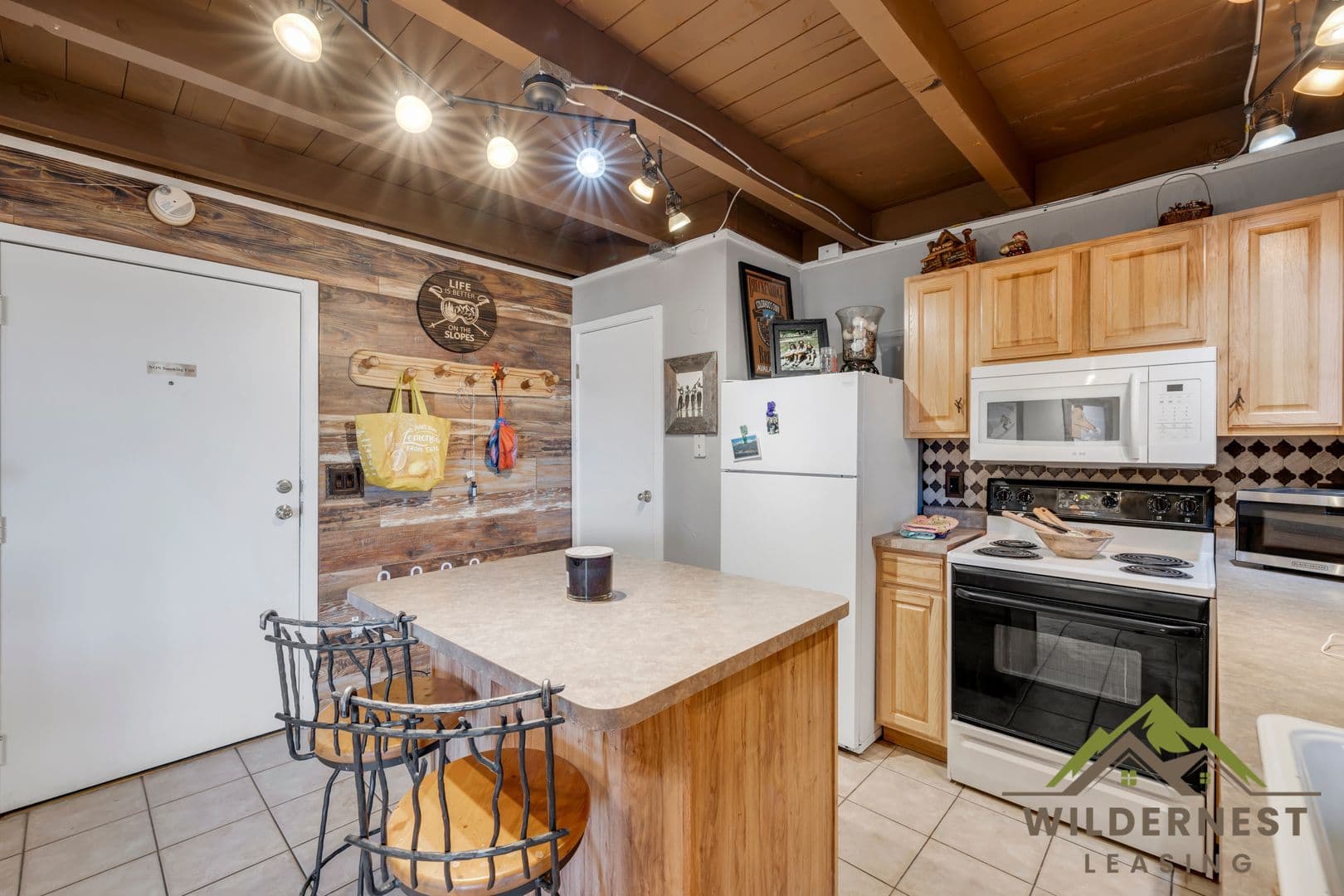 Treehouse 102C 15 of 18