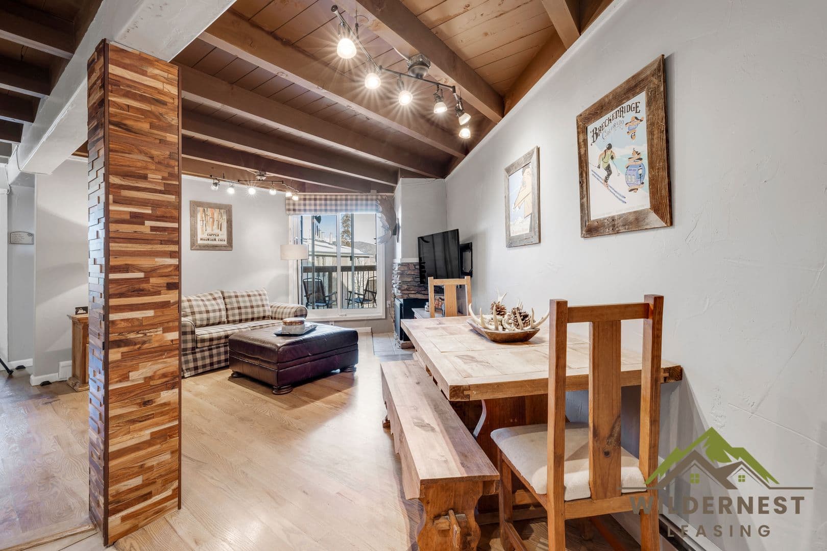 Treehouse 102C 16 of 18