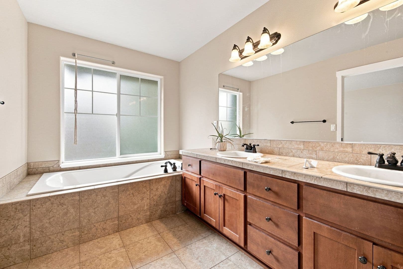 14174 Murren Way 29 of 43