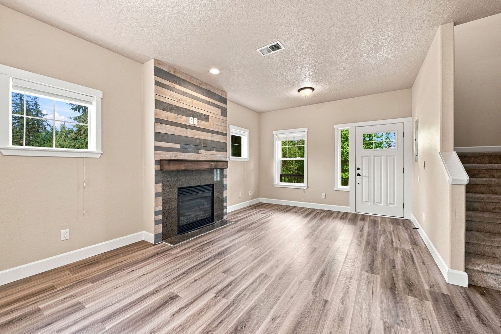 14174 Murren Way 15 of 43