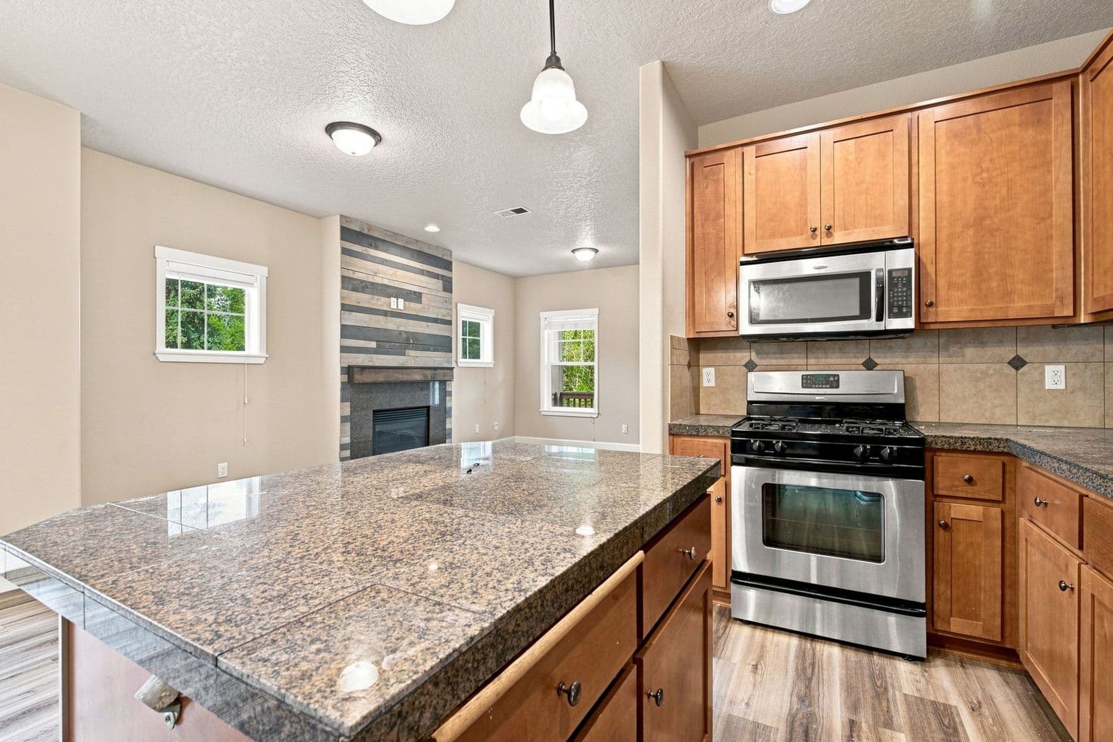 14174 Murren Way 10 of 43