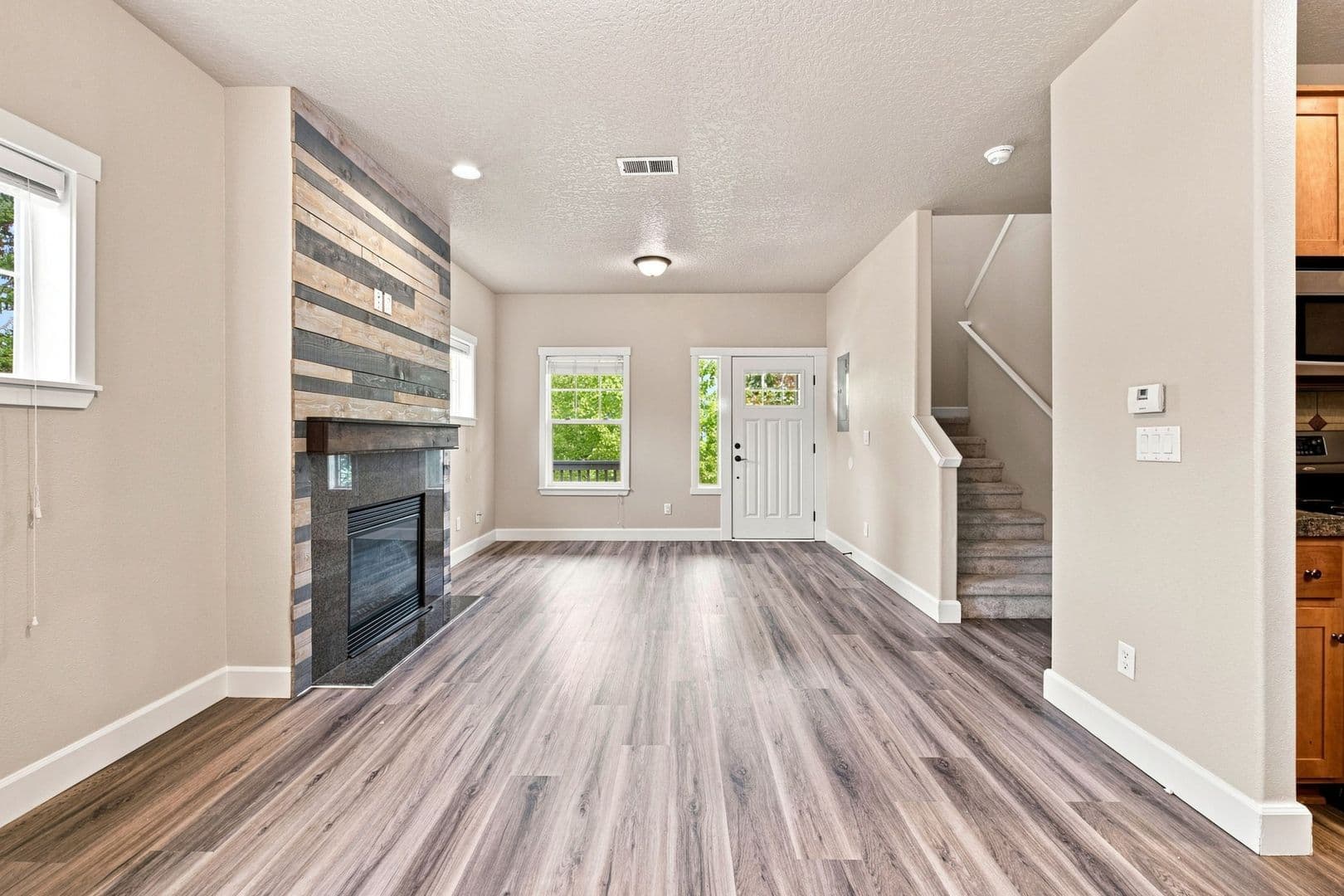 14174 Murren Way 18 of 43