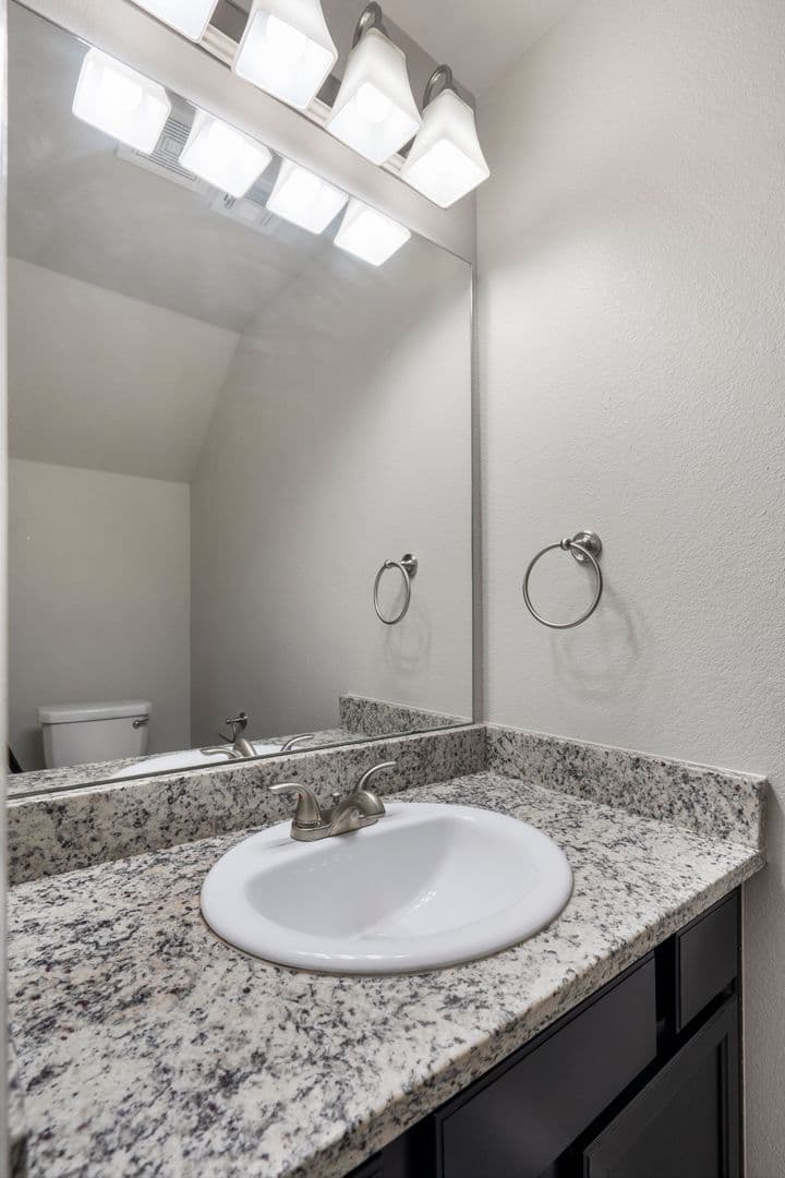 Pin Oak Townhomes 10 of 25