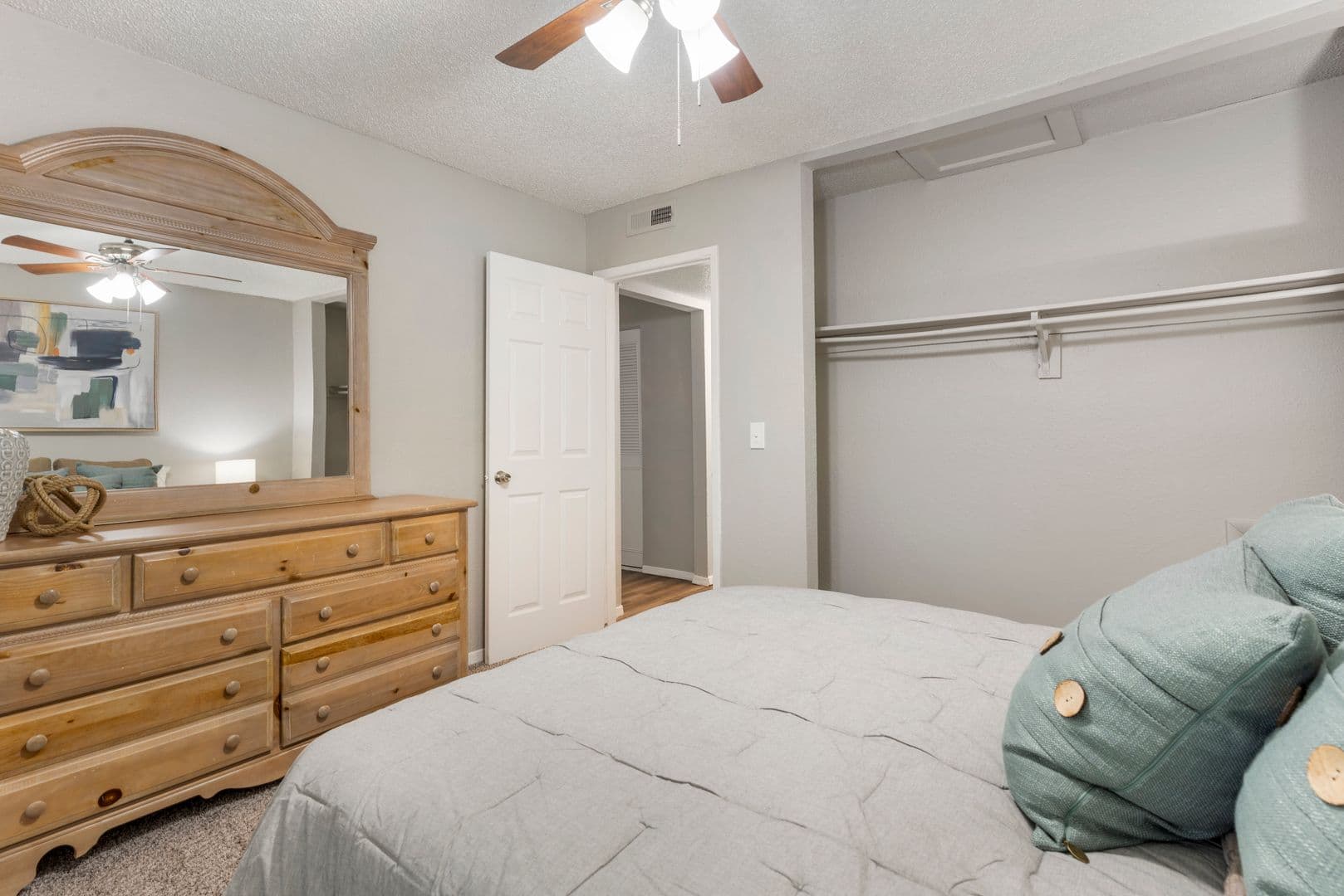 Townhomes @ East 32nd 13 of 17