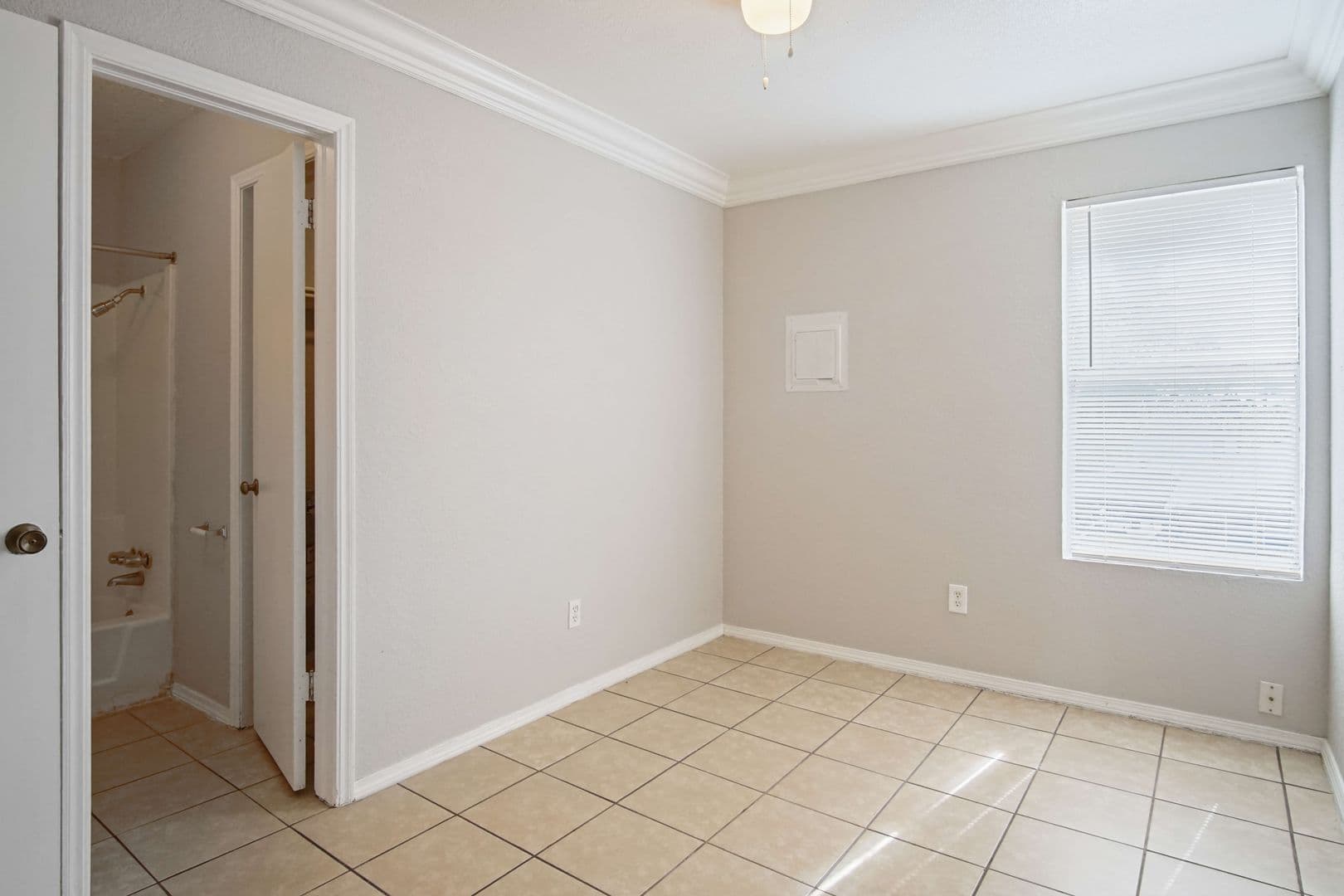Meridian Place Apartments 9 of 15