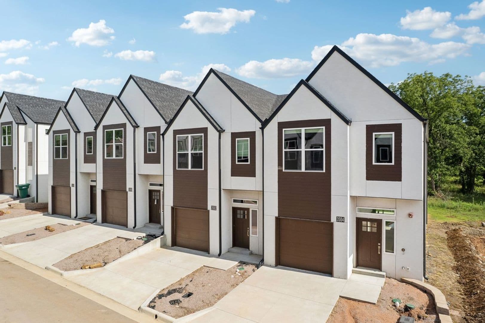 Oak Hill Townhomes 29 of 32