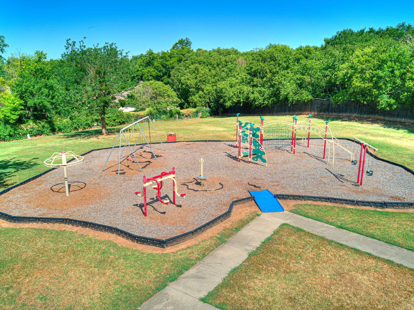Post Oak Apartments 27 of 28