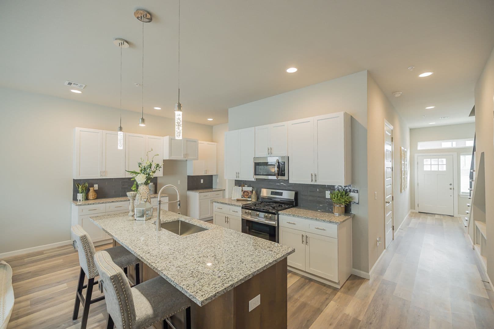 Oak Hill Townhomes 1 of 32
