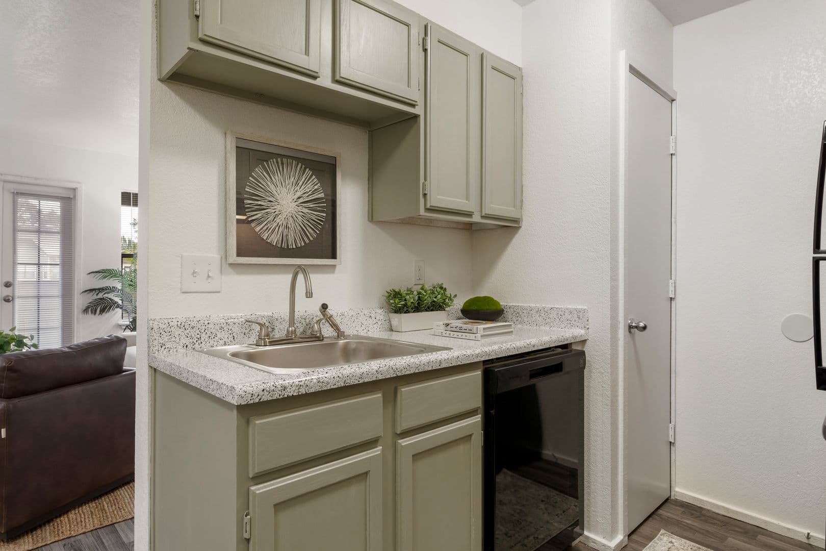 Hampton Woods Apartments 8 of 22