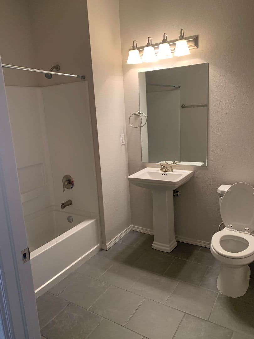 Pin Oak Townhomes 8 of 12