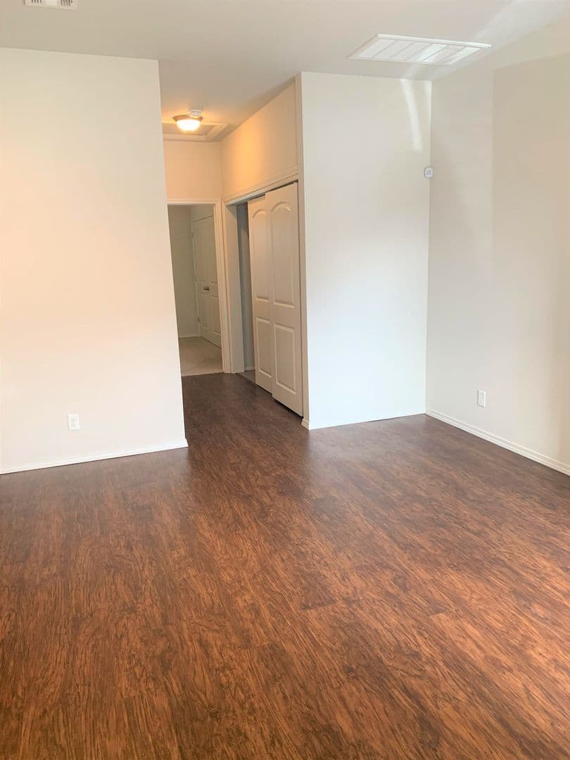 Pin Oak Townhomes 2 of 12