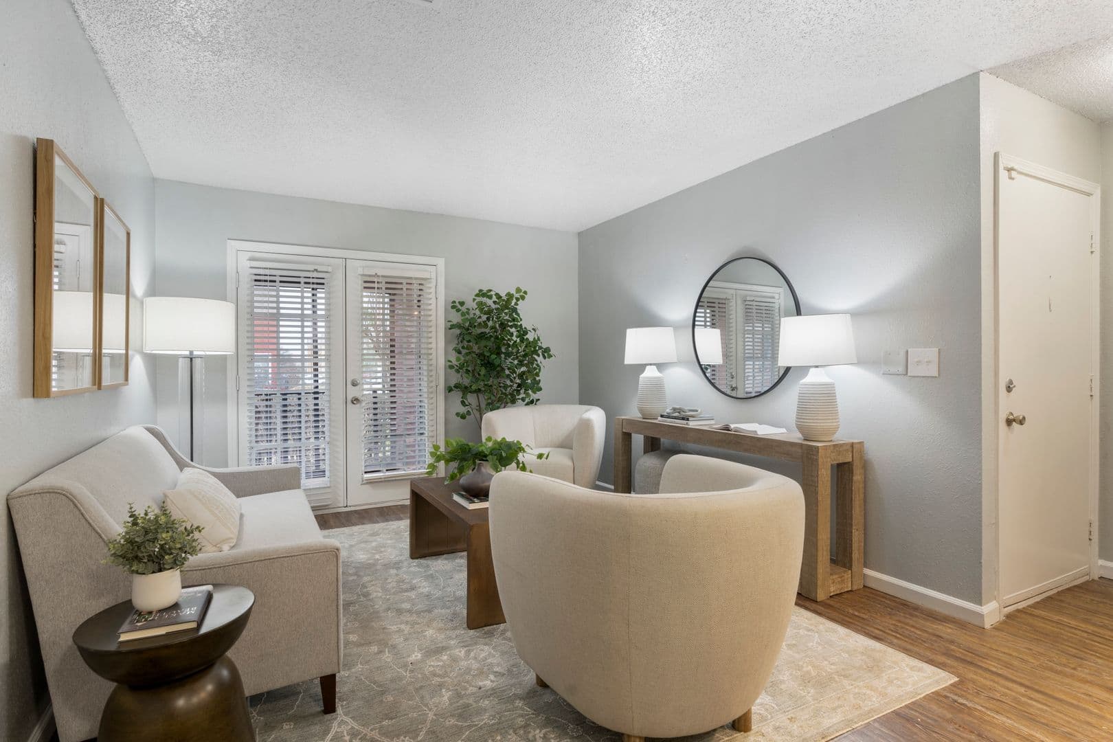 Post Oak Apartments 3 of 25