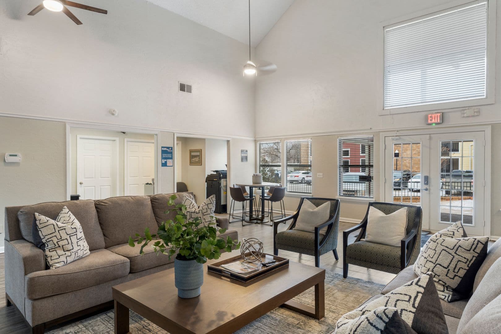 Post Oak Apartments 22 of 28