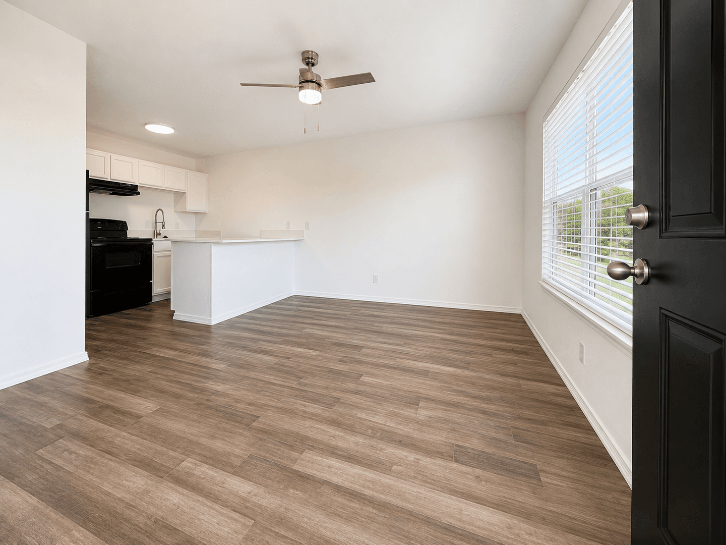 Alderview Apartments 2 of 8