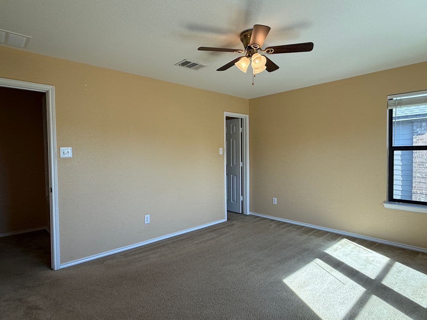 Annette's - 2250 Howry Dr - GTX 38 of 41