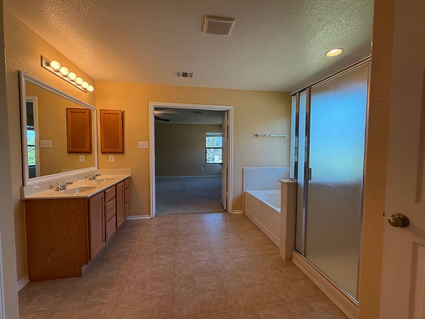 Annette's - 2250 Howry Dr - GTX 27 of 41