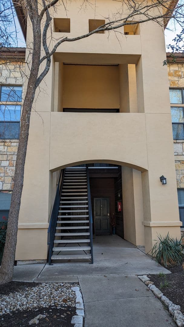 Rental property - VPSG 821 2 of 16