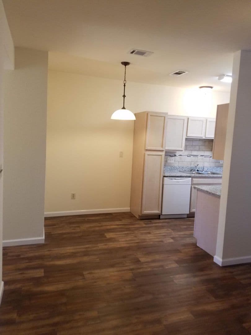 Westwood Townhomes 4 of 11