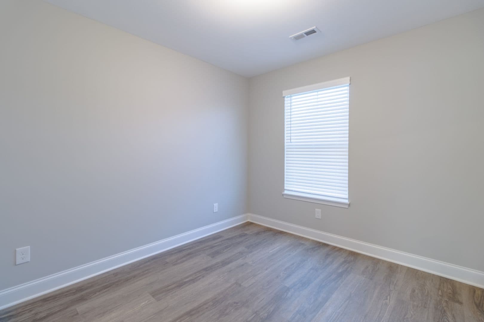 4860 Ancient Glacier Ln. (SM82) 6 of 19