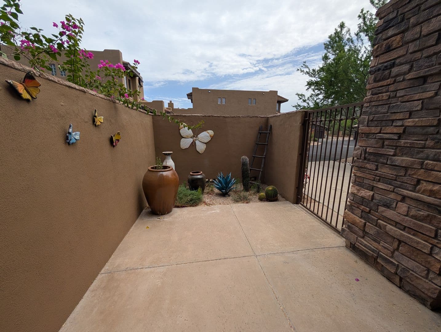 6145 E Cave Creek Rd., #102 2 of 35