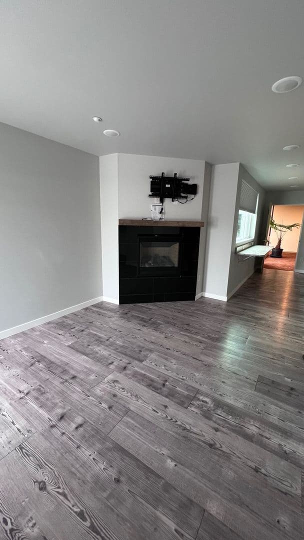 Half Off First Months Rent! Newly Renovated 12 of 16