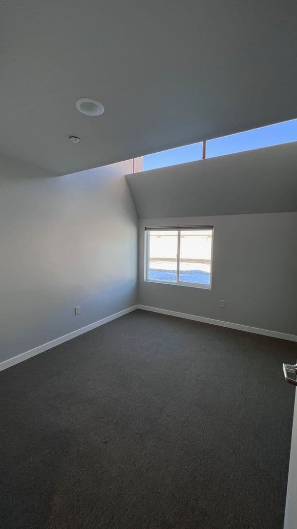 Half Off First Months Rent! Newly Renovated 14 of 16