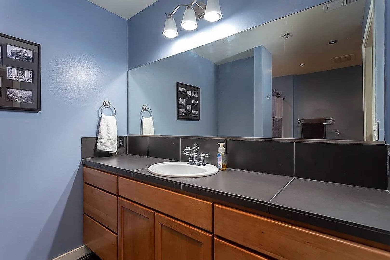 315 W Riverside Ave #305 10 of 12