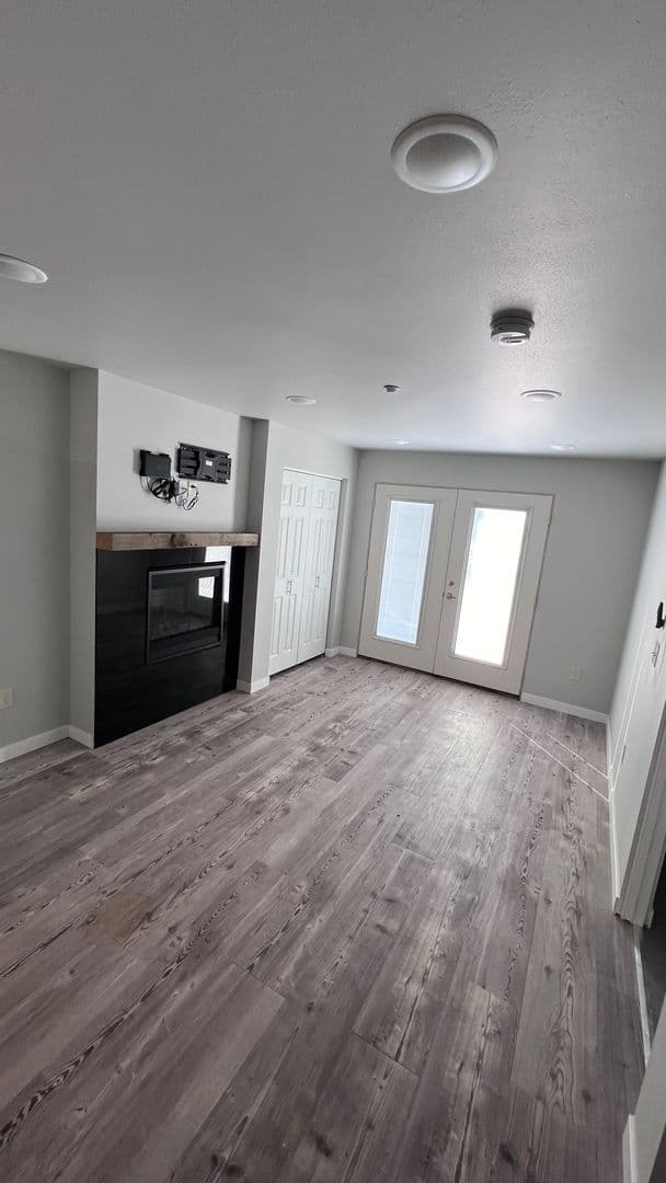 Half Off First Months Rent! Newly Renovated 5 of 16