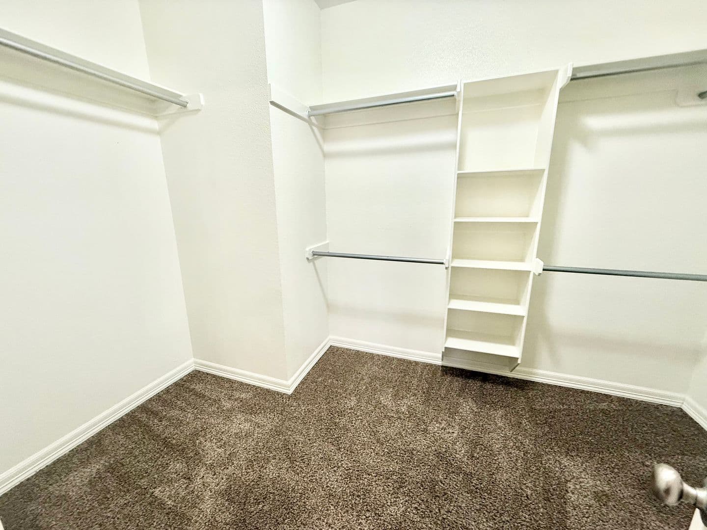 Luxury 3-bed, 2.5-bath!! 13 of 27