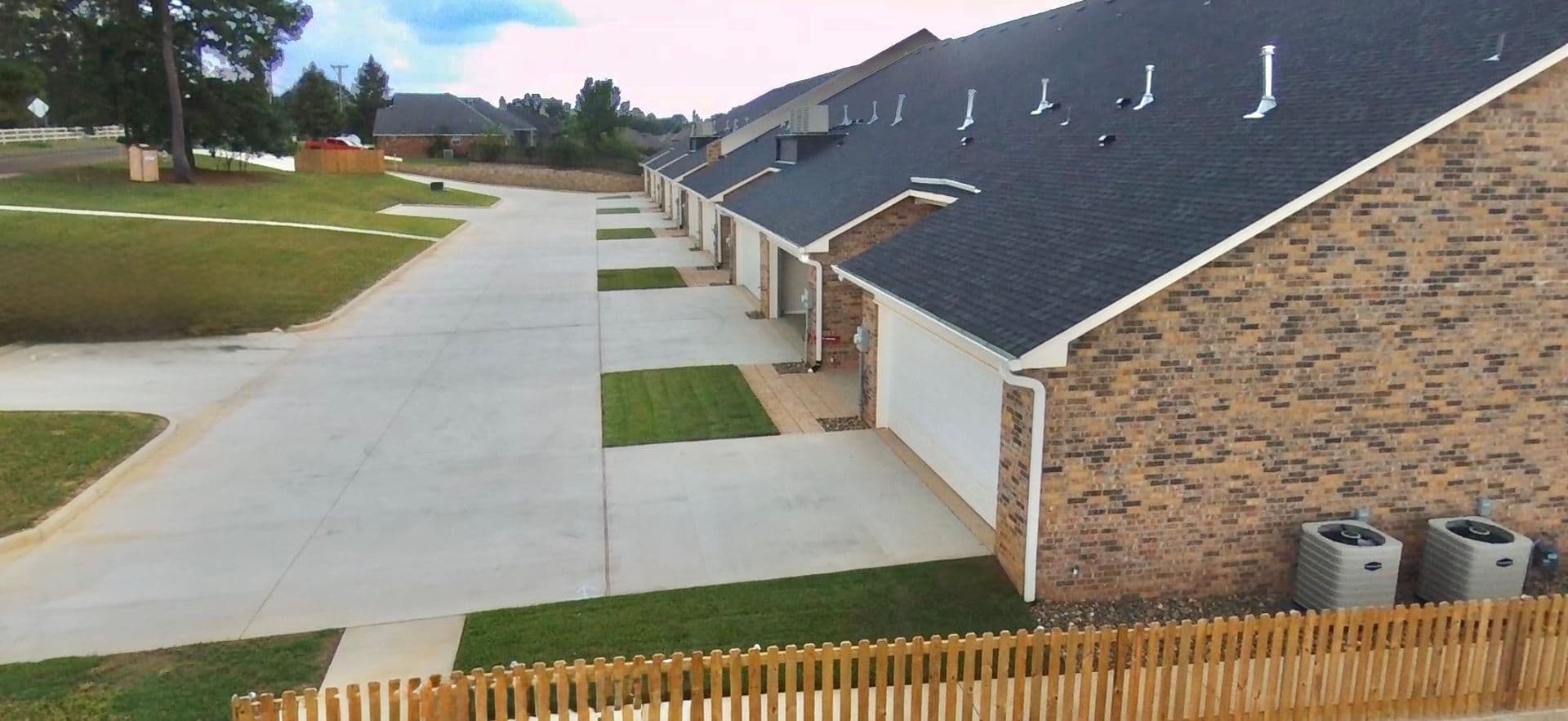 Luxury 3-bed, 2.5-bath!! 27 of 27