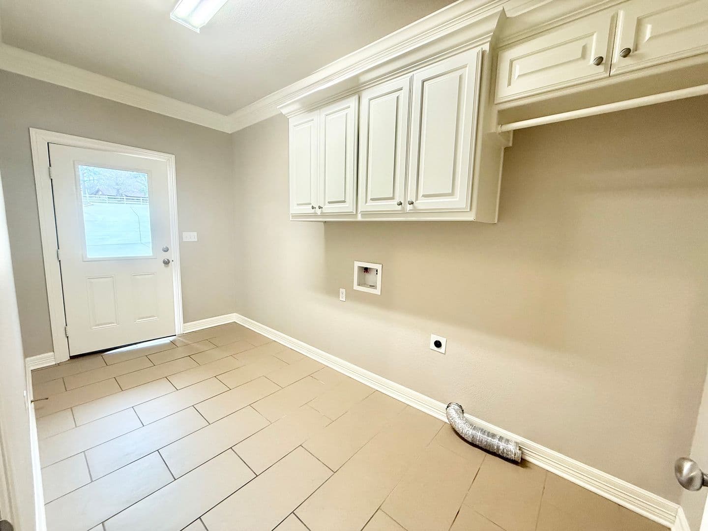 Luxury 3-bed, 2.5-bath!! 6 of 27