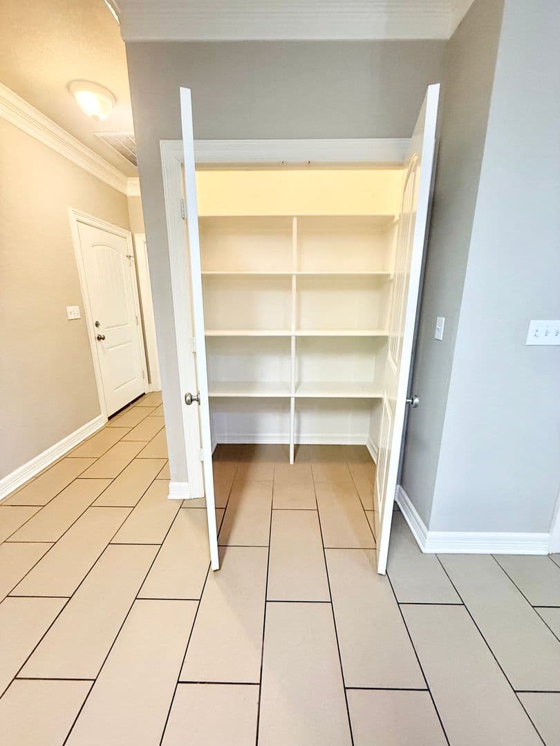 Luxury 3-bed, 2.5-bath!! 8 of 27