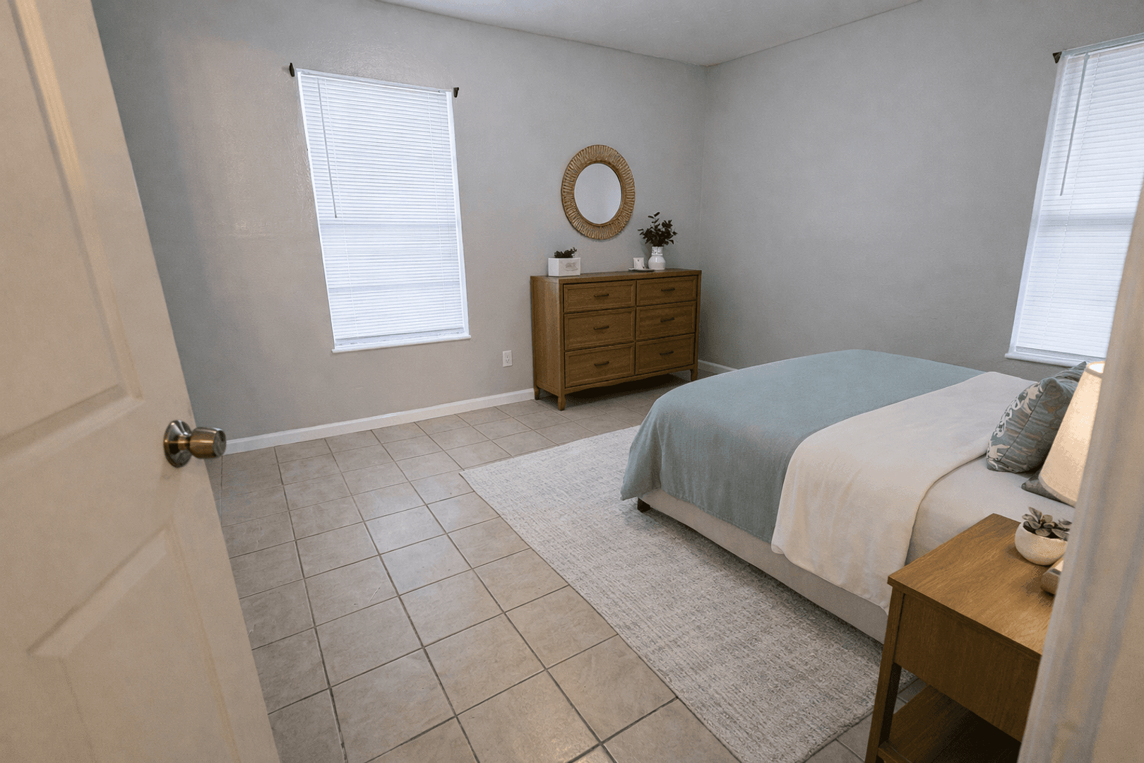 Phoenix Apartments - UR 2 of 6