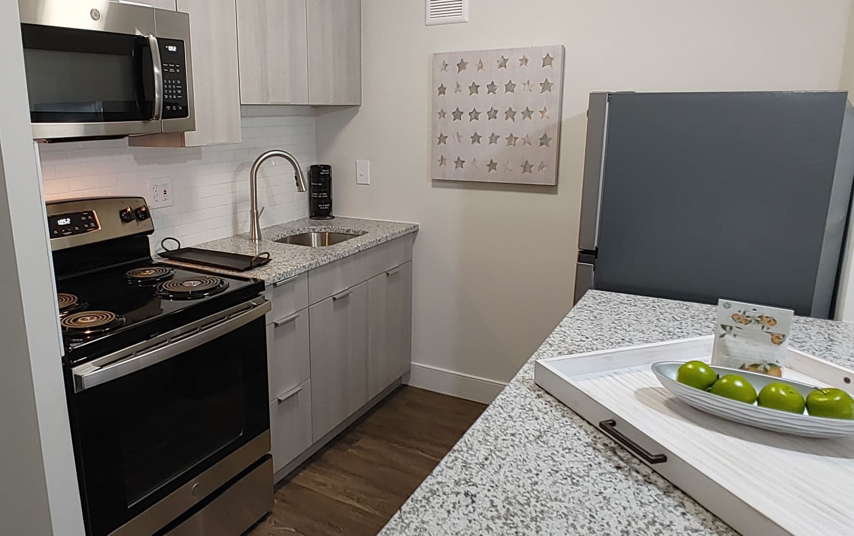 Center Square Apartments 3 of 4