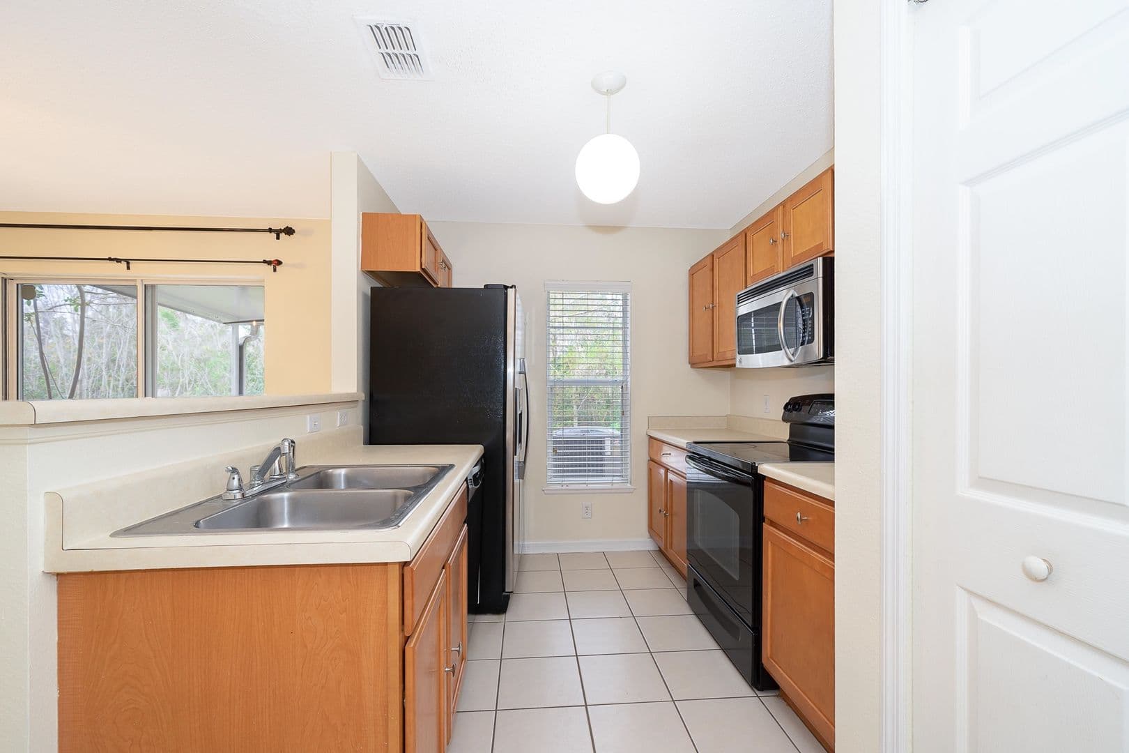 2720 Merrieweather Lane 4 of 30