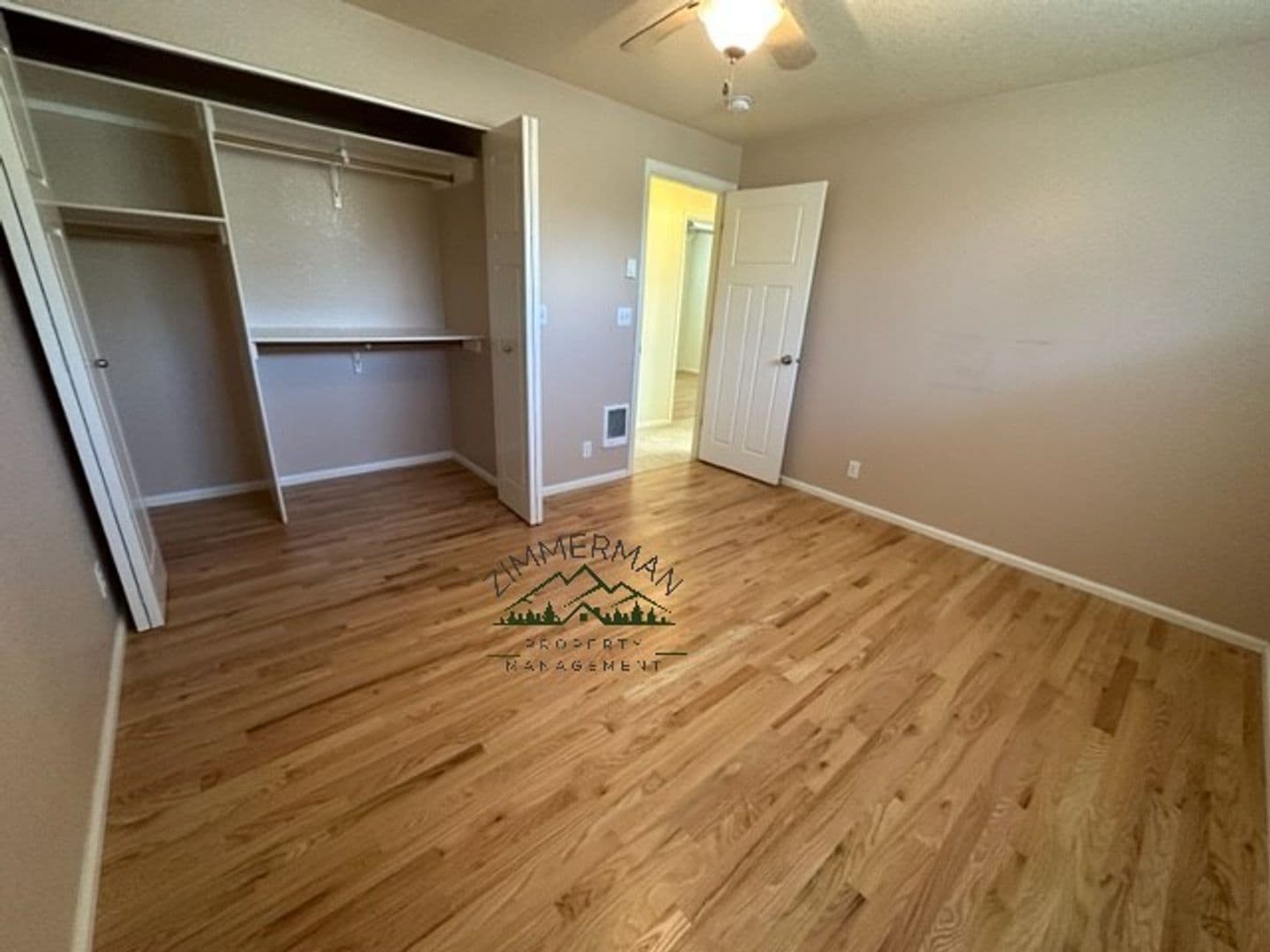 1060 Randall St. 8 of 11