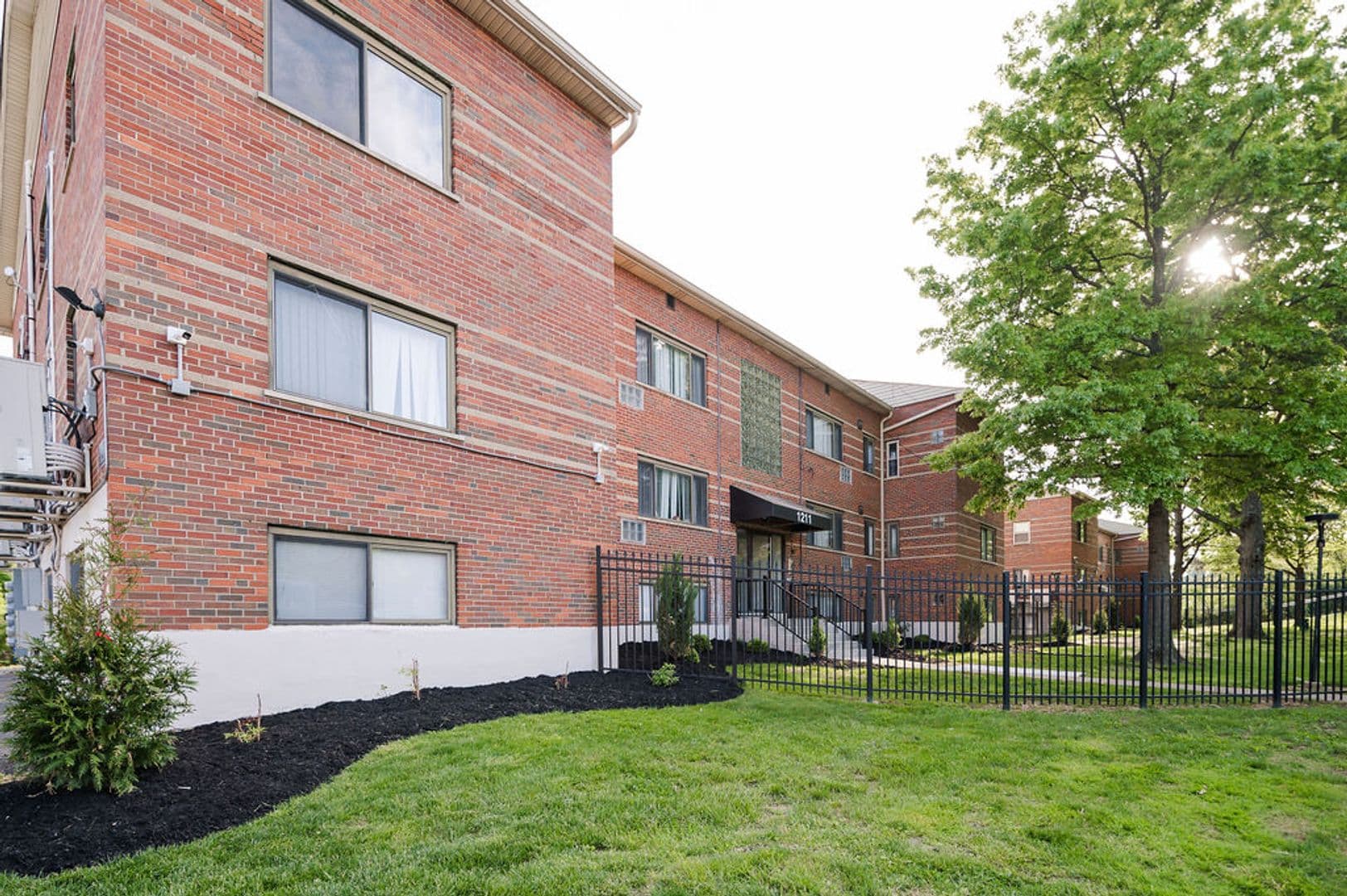 The Courtyard at Park Hills 19 of 20
