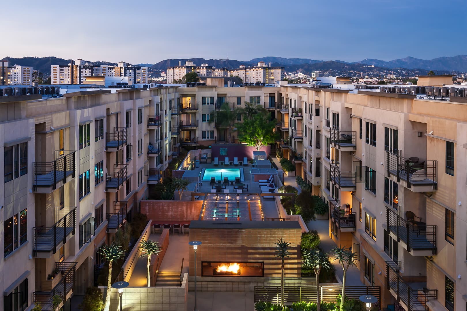 5600 Wilshire 1 of 4