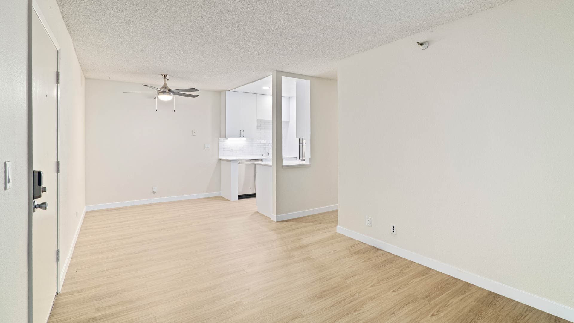Briarwood Apartments 4 of 11