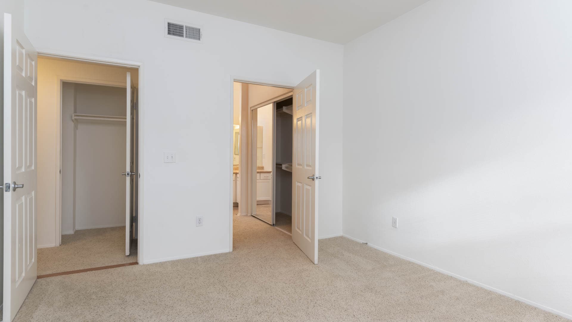 Ridgewood Village Apartments 11 of 17