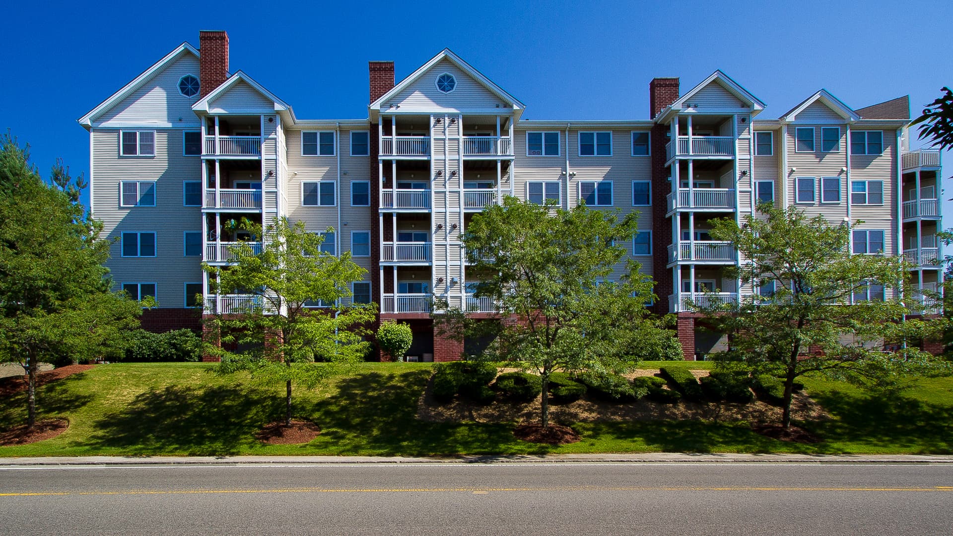 Rosecliff Apartments 3 of 55