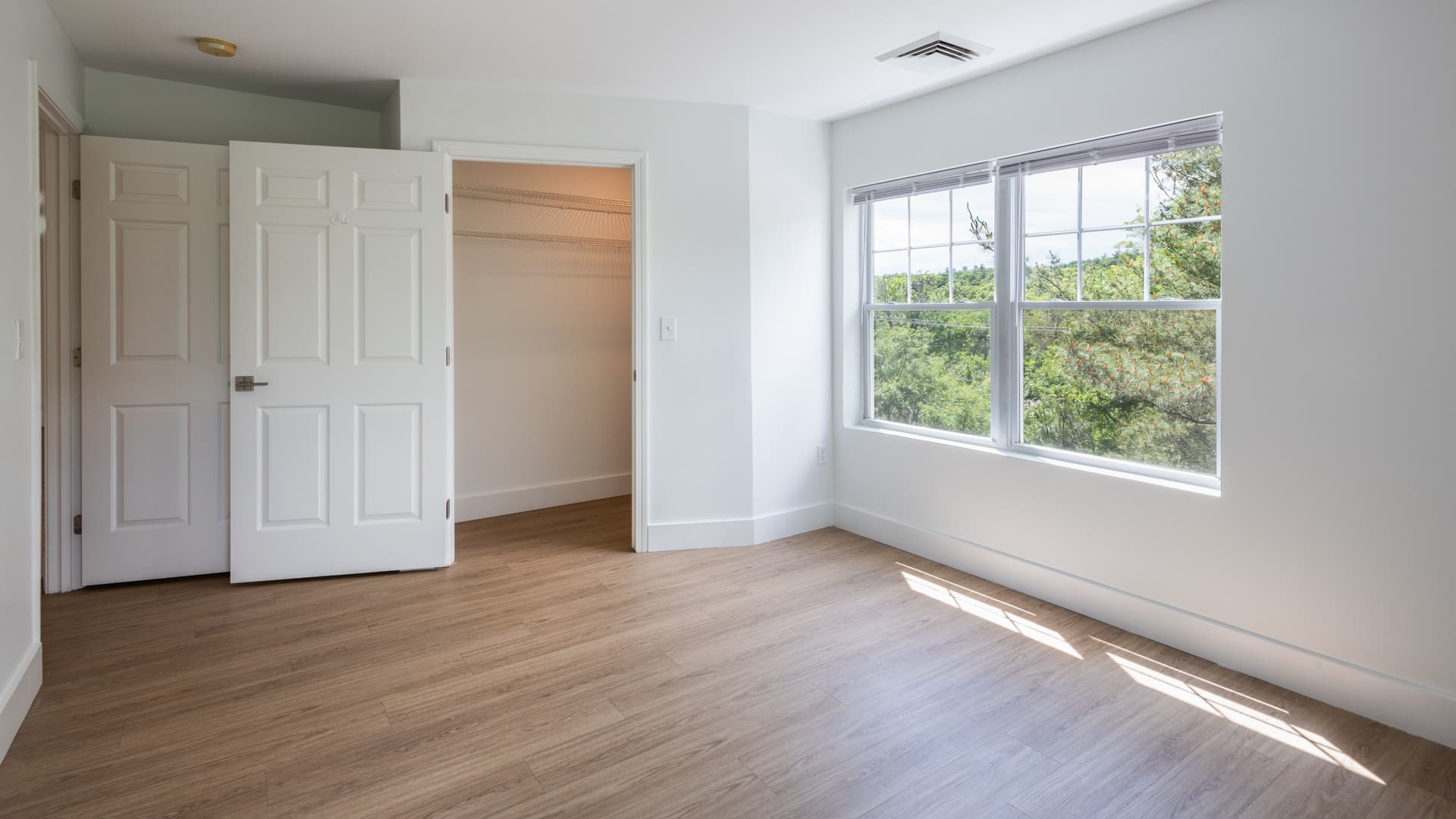 Rosecliff Apartments 28 of 55